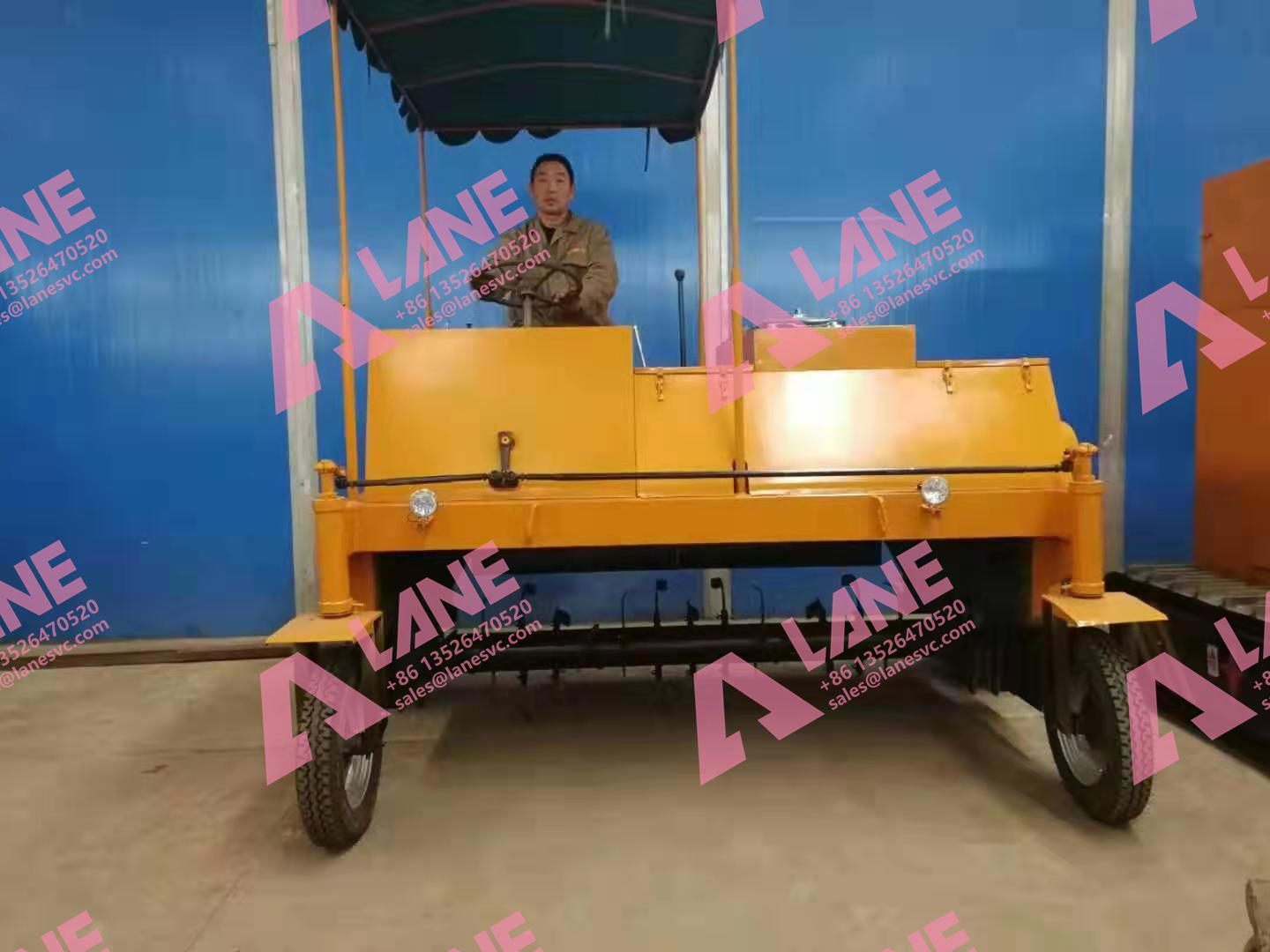 Efficient Compost Turner for Organic Fertilizer Plants